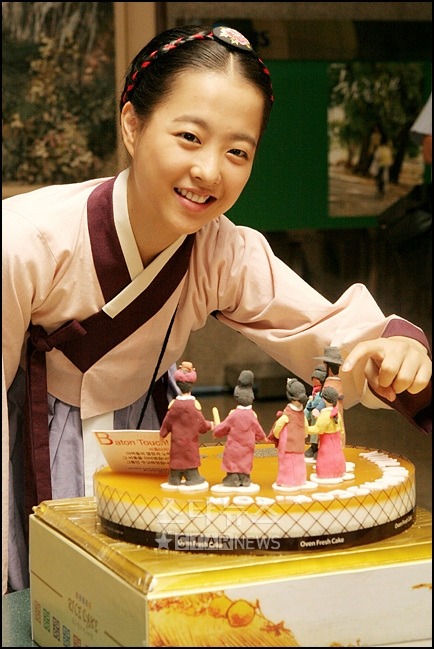 박보영-왕과나 소화 한복패션