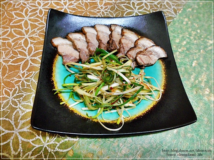 한번 맛보면 중독되는 맛 .. 삼겹살 특별식