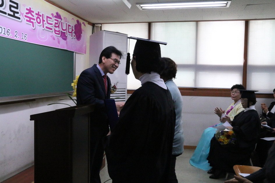 2222D33B56DC06411CD63B