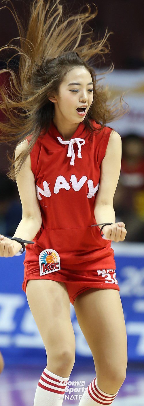 'KGC 치어리더 이엄지'