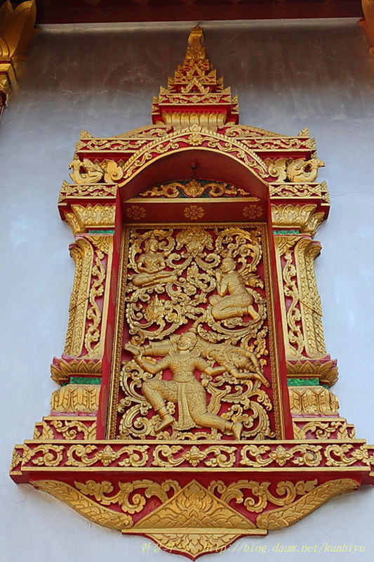 왓 농사원(Vat Nong Sikhounmuang)-2-한강의 꽃