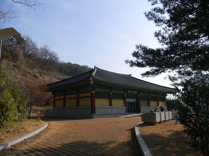 충민사의 오랜 단짝, 여수 석천사 (충민사 유물전시관, 충민사 유허비)