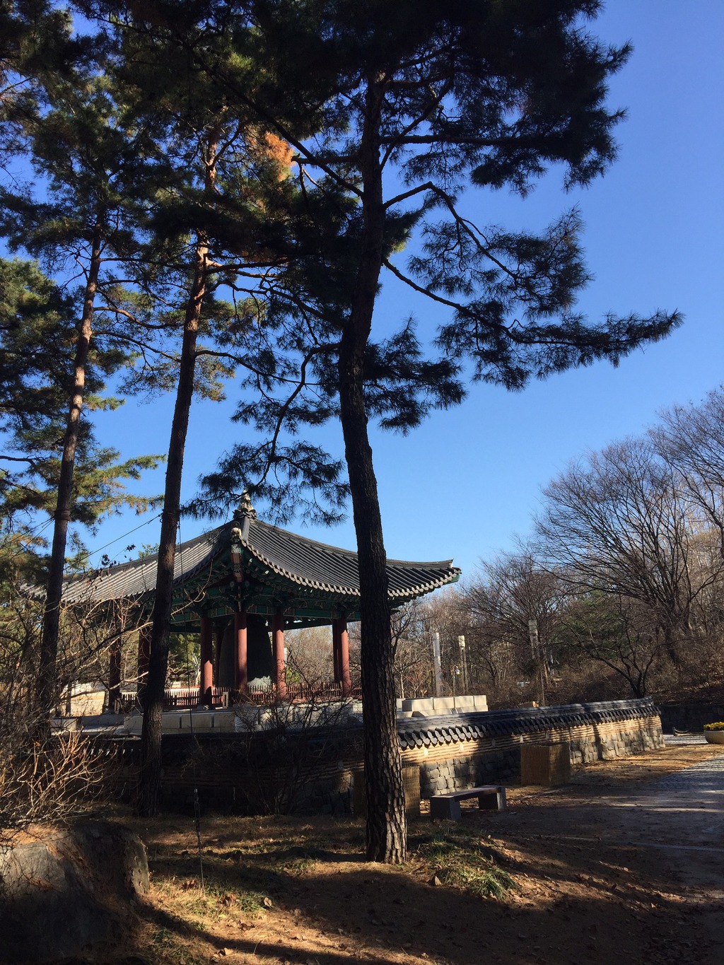 국립중앙 박물관의 안 뜰. 