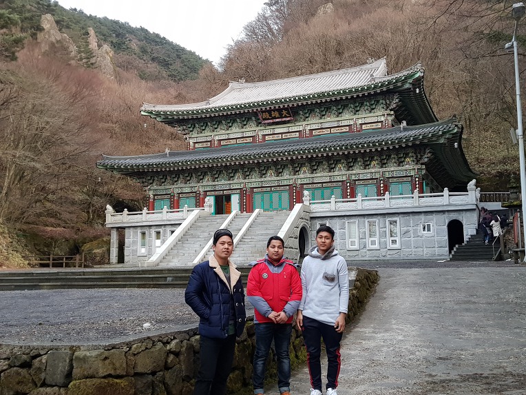 빨래방 제주 공항점 삼춘입니다.